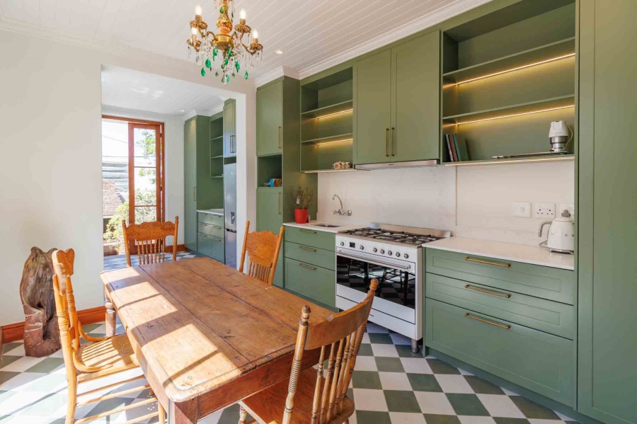 4 Bedroom Property for Sale in Gardens Western Cape